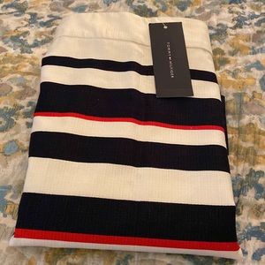 Womens Size 8, Tommy Hilfiger Nautical 2 pocket Skirt